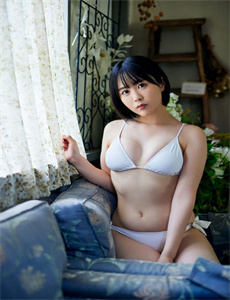 《天天向上aom》