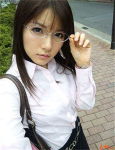 《制服丝袜电影》