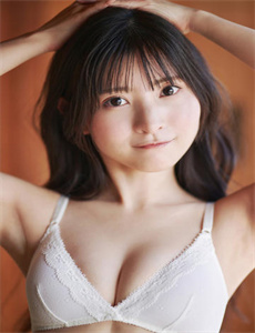 《绀野纱理子》
