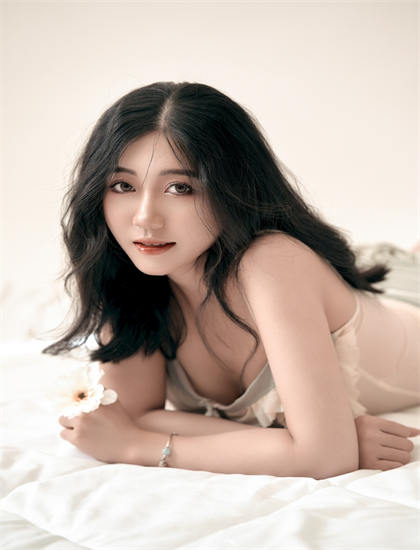 誘人的女鄰居BD在線觀看_女人為什麼喜歡黃瓜